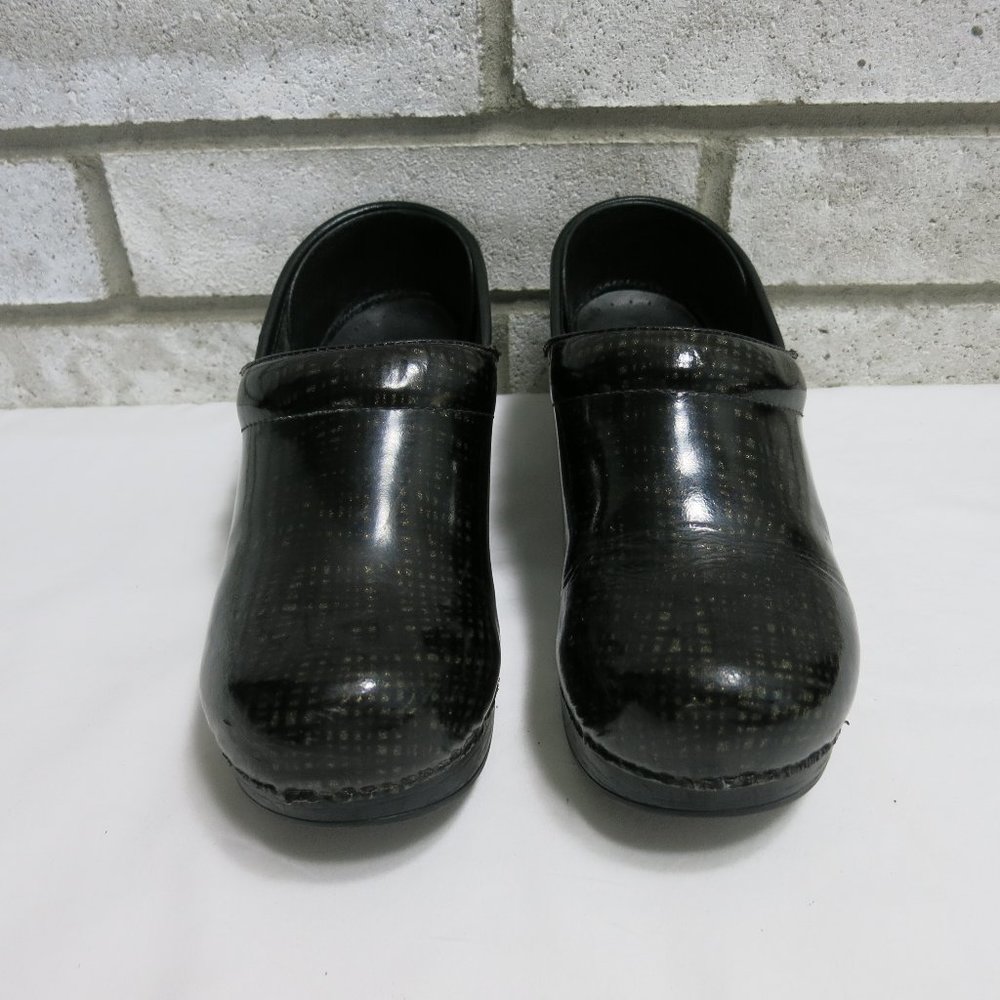 dansko patent leather